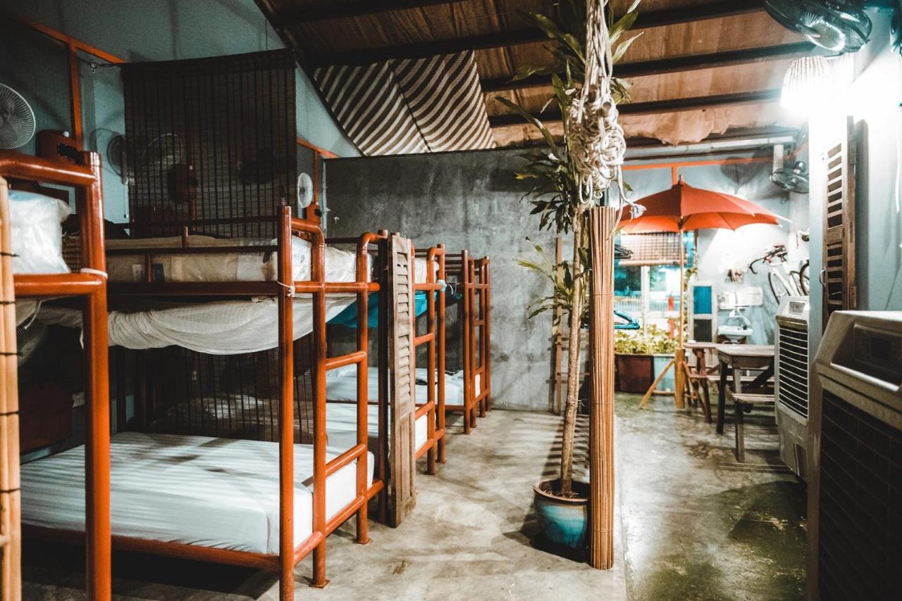 Ostello Motodorm Langkawi Kuah Esterno foto