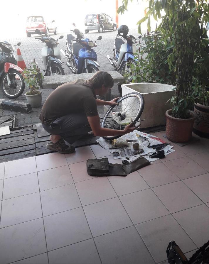 Ostello Motodorm Langkawi Kuah Esterno foto